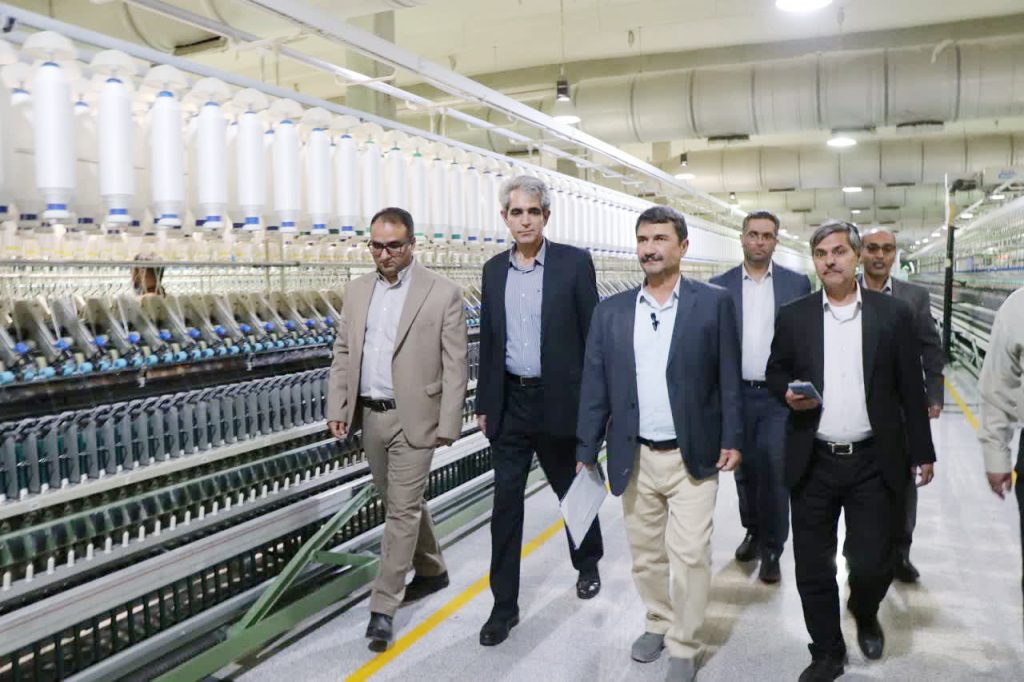 سه ایستگاه تا قلب تولید؛ فردوس، شهری که صنعت از دل خاک در آن می‌جوشد